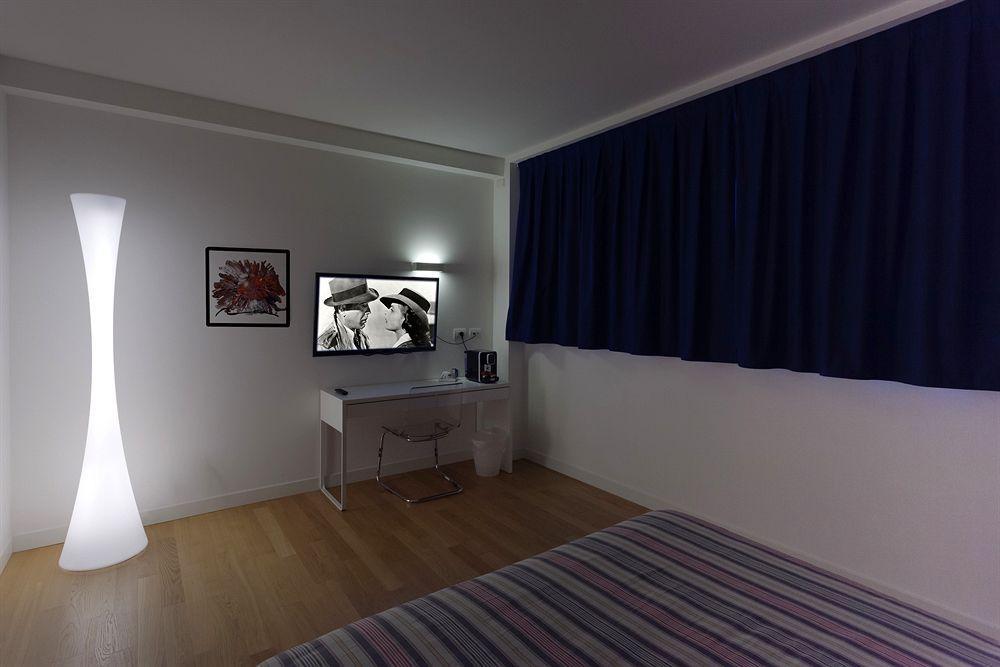 Hotel Forlanini 52 Parma Eksteriør bilde