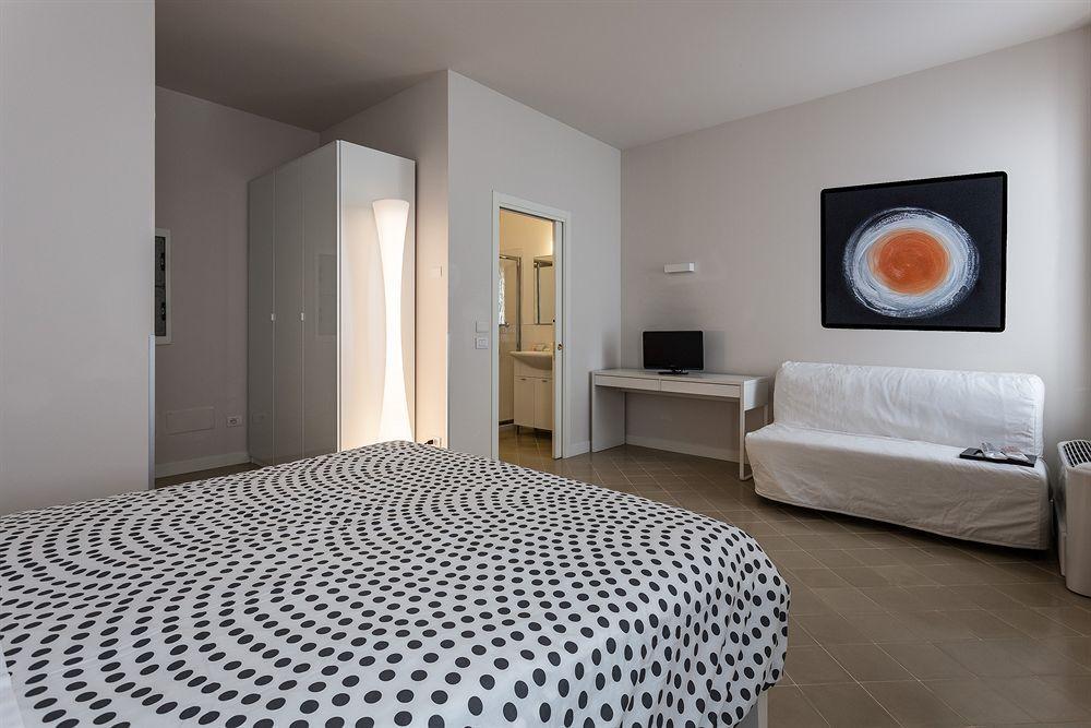Hotel Forlanini 52 Parma Eksteriør bilde