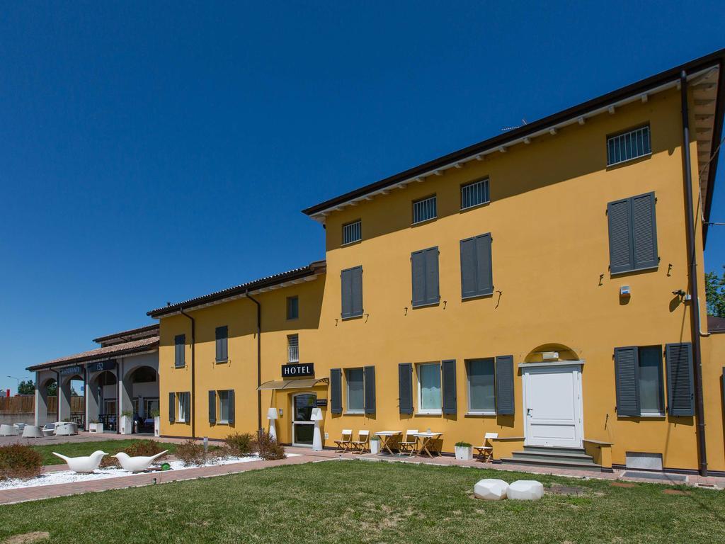 Hotel Forlanini 52 Parma Eksteriør bilde