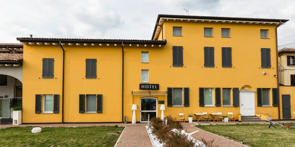 Hotel Forlanini 52 Parma Eksteriør bilde