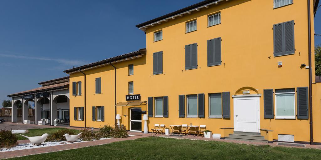 Hotel Forlanini 52 Parma Eksteriør bilde