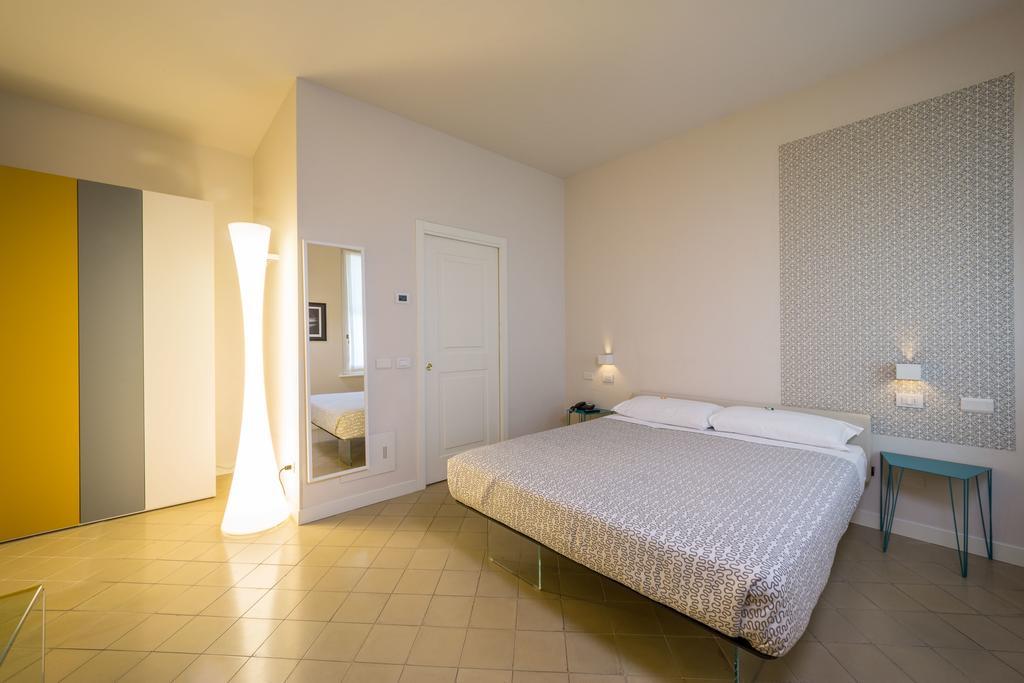 Hotel Forlanini 52 Parma Eksteriør bilde