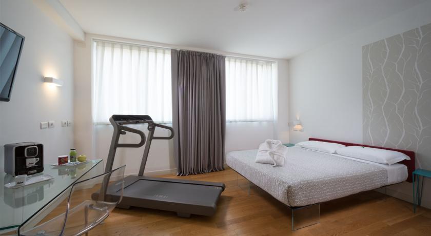 Hotel Forlanini 52 Parma Eksteriør bilde
