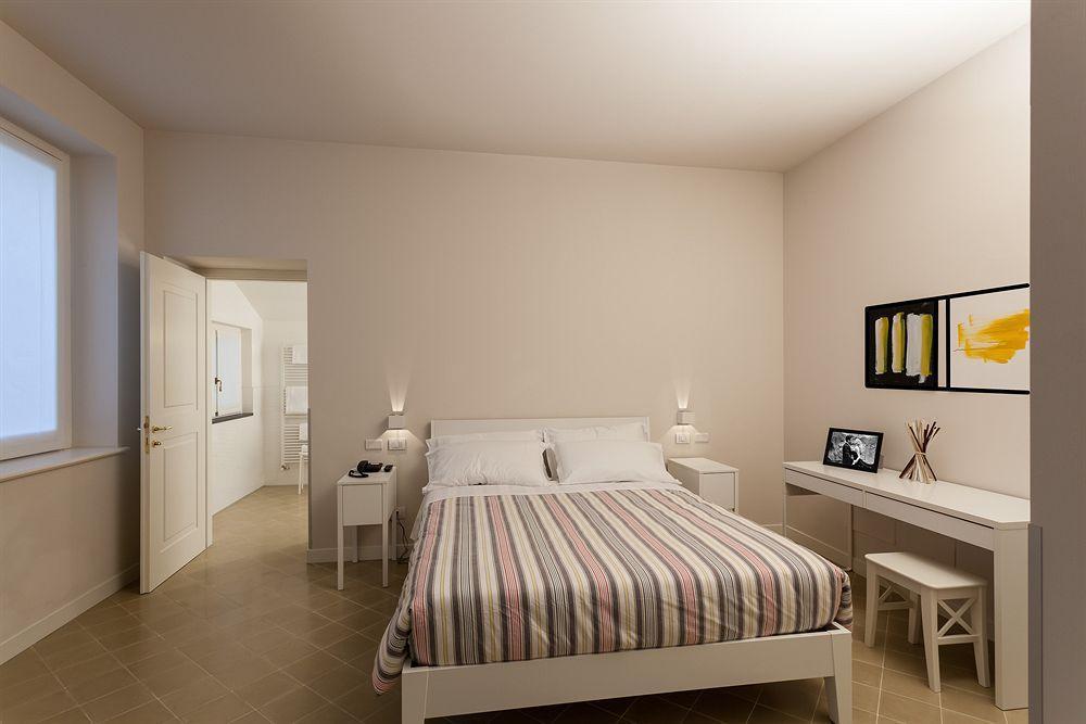 Hotel Forlanini 52 Parma Eksteriør bilde