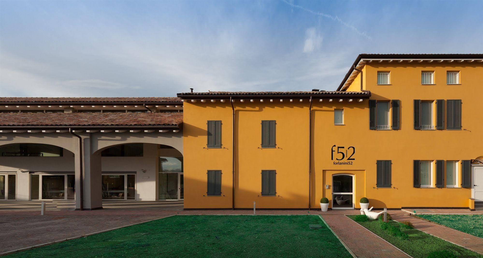 Hotel Forlanini 52 Parma Eksteriør bilde